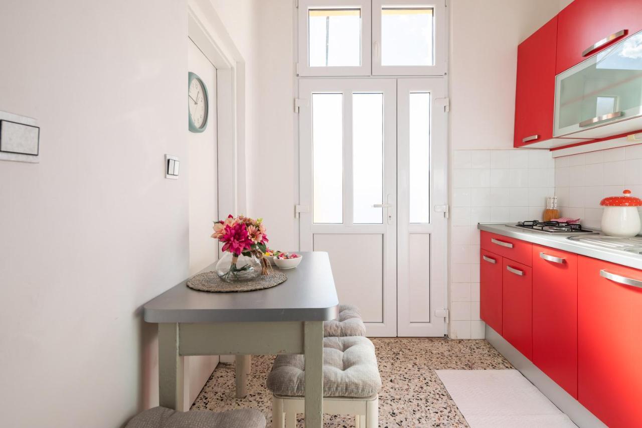 Appartamento Beach House Lemonade Jesenice  Esterno foto